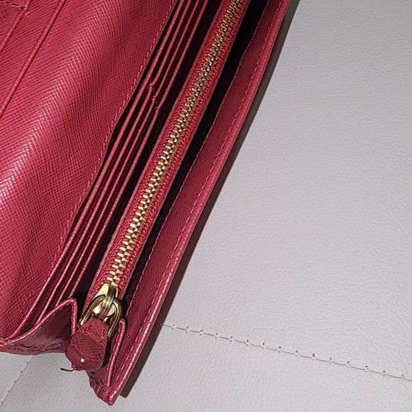 PRADA Women's wallet - Picture 4 of 9